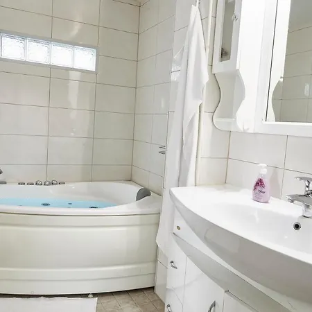 Central Two-storey Penthouse With Sauna *